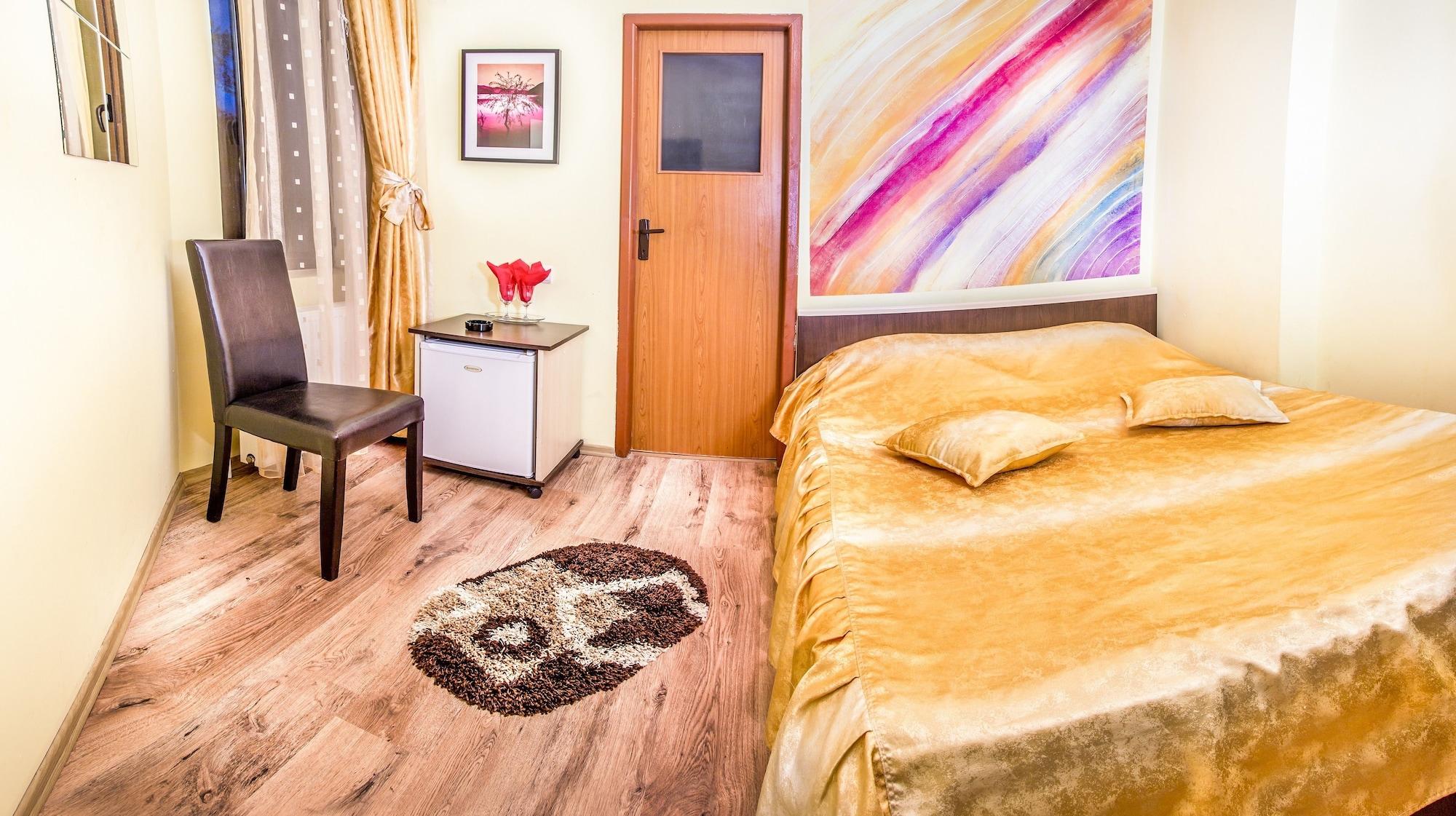 Hotel EOS Boekarest Buitenkant foto